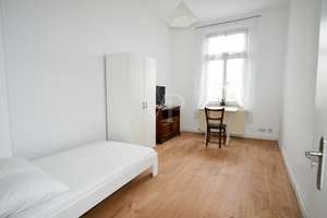 VON POLL | Teilmöblierte 6-Zi-Wohnung - ideal für Firmen, Projektteams od. Mitarbeiter, WG geeignet! – Die vollständige Adresse der Immobilie erhältst du vom Anbieter., 90763 Südstadt Industriegebiet, Fürth – Vorschaubild 9