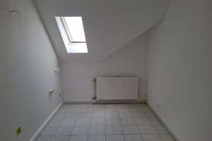 Krefeld: Großzügige 2-Zimmeraltbauwohnung, kleine Dachterrasse! – Die vollständige Adresse der Immobilie erhältst du vom Anbieter., 47803 Kempener Feld/Baackeshof, Krefeld – Vorschaubild 10