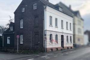 PROVISIONSFREI für Erwerber in der Zwangsversteigerung: Freistehendes Mehrfamilienhaus (5 Wohnungen – Die vollständige Adresse der Immobilie erhältst du vom Anbieter., 45472 Heißen, Mülheim an der Ruhr – Vorschaubild 1