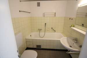 Großzügige 3-Zimmerwohnung mit 2 Loggien in begehrter Lage von Köln-Lindenthal – Die vollständige Adresse der Immobilie erhältst du vom Anbieter., 50935 Lindenthal (Ortsteil), Köln – Vorschaubild 8