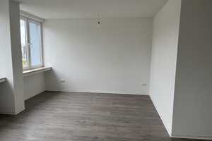 Suche Nachmieter  für den 01.08.2025 bitte Bewerbungen ausschließlich bei www.livus.de abgeben  – Viehofer Platz 15, 45127 Essen – Vorschaubild 4