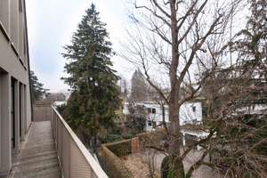 Elegante Dachgeschosswohnung mit ca. 114 m² Wohnfläche und traumhaftem Blick auf die Würm – Die vollständige Adresse der Immobilie erhältst du vom Anbieter., 80999 Untermenzing, München – Vorschaubild 16