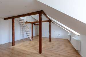 Sanierte Altbauwohnung in Innenstadtlage – Kreuzstraße 33, 76133 Innenstadt-Ost, Karlsruhe – Vorschaubild 2