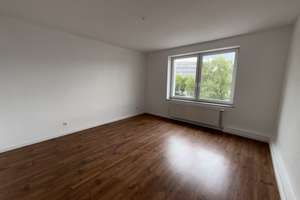 Ruhig, frisch renoviert, 4 Zimmer, Balkon, Garage + Stellplatz – Bültenweg 65b, 38106 Nordstadt, Braunschweig – Vorschaubild 4