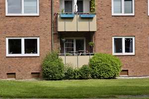 Provisionsfrei! Ruhig und zentral gelegene Wohnung mit Blick ins Grüne  in Kiel-Wik  – Die vollständige Adresse der Immobilie erhältst du vom Anbieter., 24106 Wik, Kiel – Vorschaubild 2