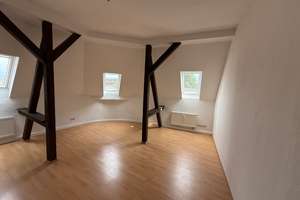 Tolle 7-Raum-DG-Wohnung mit Balkon in Chemnitz-Kappel – Steinstr. 6, 9116 Kappel, Chemnitz – Vorschaubild 3