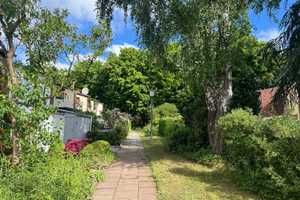 Zentral und grün gelegenes Reihenhaus für Gartenfreunde! – Hamburg – Vorschaubild 2