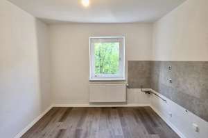 Charmante, helle Wohnung, frisch renoviert – Elisabethstr. 48, 44866 Wattenscheid-Mitte, Bochum – Vorschaubild 2