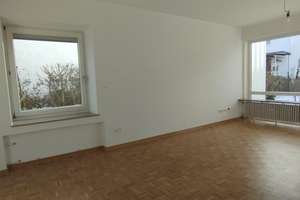 Liebevoll 2023 renovierte Doppelhaushälfte – Die vollständige Adresse der Immobilie erhältst du vom Anbieter., 70565 Fasanenhof, Stuttgart – Vorschaubild 2