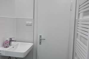 Modernisierte 2-Zimmer-Wohnung mit zusätzlichem Mansardenzimmer in ruhigem Zweifamilienhaus  – Distelbeckhof 123, 45327 Katernberg, Essen – Vorschaubild 5