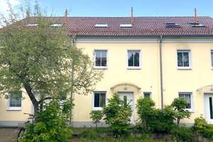 Von Familien bevorzugt: Reihenhaus mit Südgarten in ruhiger Lage – Die vollständige Adresse der Immobilie erhältst du vom Anbieter., 85560 Ebersberg – Vorschaubild 1