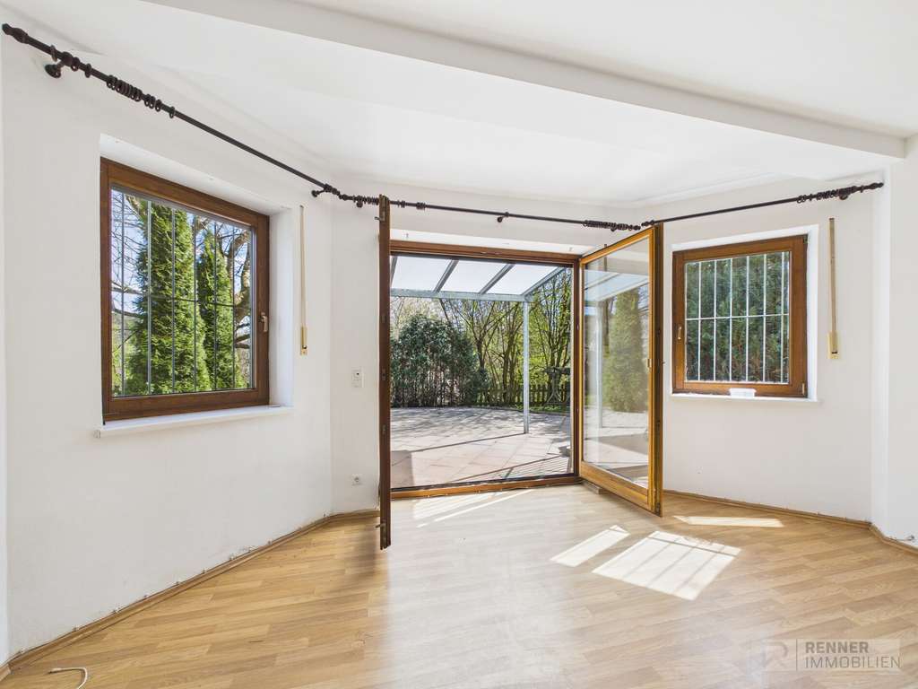 Immobilie in Ebermannstadt - Stilvolle 3-Zimmer-Wohnung mit großzügiger Terrasse und lichtdurchflutetem Wohnkonzept - Bild 2