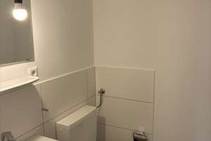 Kleine Wohnung mit Loggia und Dusche // 3.OG Wohnung 4 – Lutonstr. 3, 38444 Detmerode, Wolfsburg – Vorschaubild 4