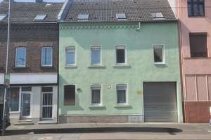 285 m² Gesamtfläche-Attraktives Mehrparteienhaus + Hinterhaus für Gewerbe/ Faktor 15 – Die vollständige Adresse der Immobilie erhältst du vom Anbieter., 50737 Weidenpesch, Köln – Vorschaubild 9