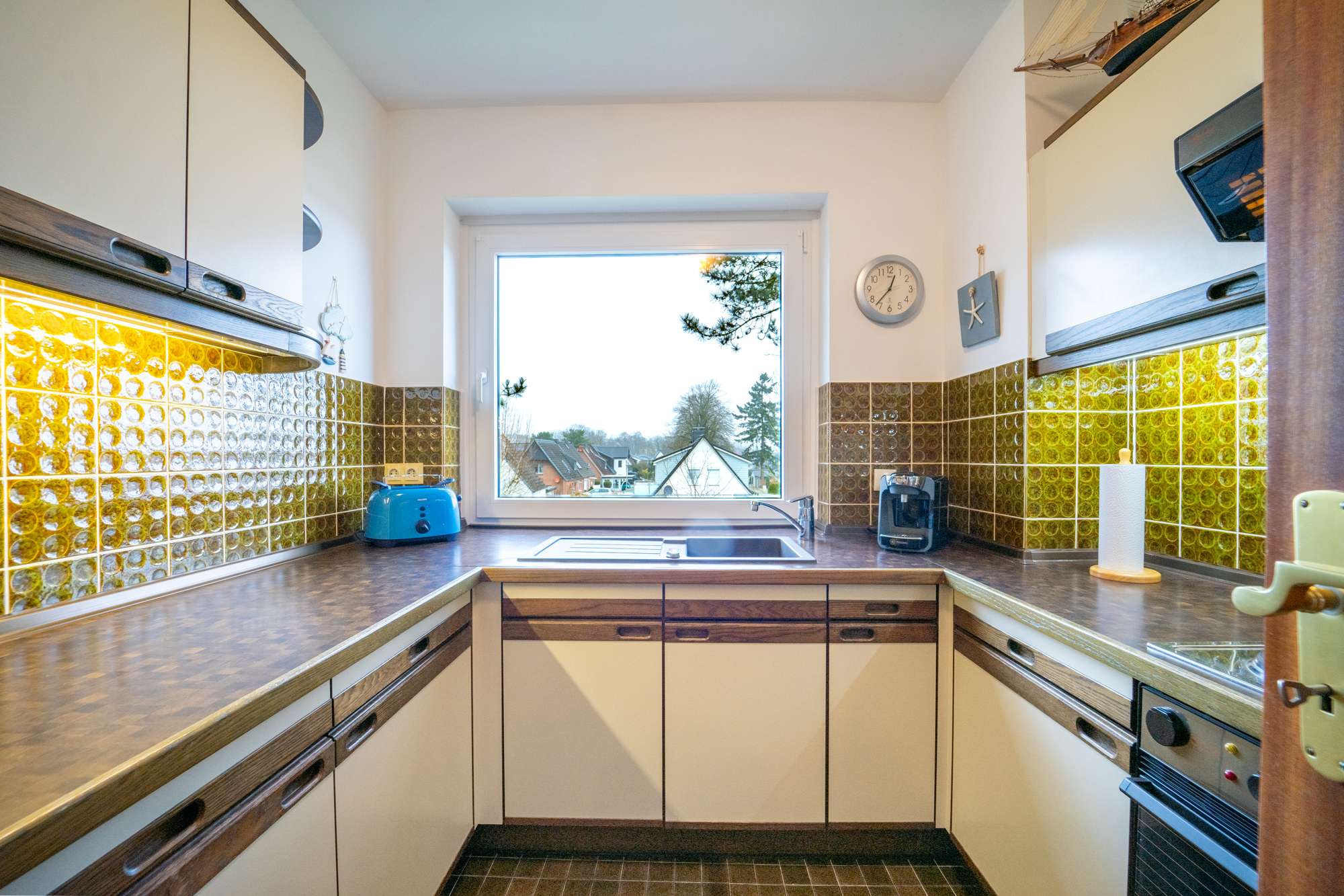 Immobilie in Timmendorfer Strand - Möblierte Eigentumswohnung mit Wellnessbereich- Ideal für Erholung oder Kapitalanlage - Bild 1