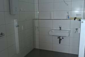 Schöne und geräumige 3 Zimmer Wohnung mit großem Balkon! – Bismarckstraße 81, 47799 Cracau, Krefeld – Vorschaubild 3