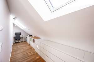 Lichtdurchflutete 4-Zimmer-Maisonette-Wohnung mit großer Dachterrasse in Köln-Niehl – 50735 Niehl, Köln – Vorschaubild 10