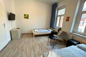 Möblierte 3-Zimmer-Wohnung mit geräumiger Küche, geeignet für Monteure, Pauschalmiete – Duisburg – Vorschaubild 4
