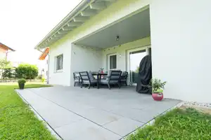 Modernes Einfamilienhaus mit großem Garten in ruhiger Neubausiedlung – Altötting (Kreis) – Vorschaubild 4