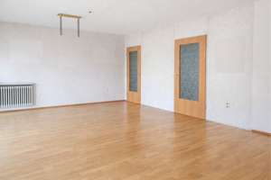 Nähe Universität: Eigentumswohnung mit Süd-Balkon, Loggia und Garage – Die vollständige Adresse der Immobilie erhältst du vom Anbieter., 66125 Dudweiler (Ortsteil), Saarbrücken – Vorschaubild 2
