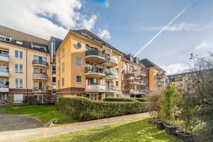 MIT Erbpacht - moderne Dachgeschoss Maisonette-Wohnung, mediterranes Flair & nah am Rhein! – Steinkribbenstraße 11, 40597 Benrath, Düsseldorf – Vorschaubild 16