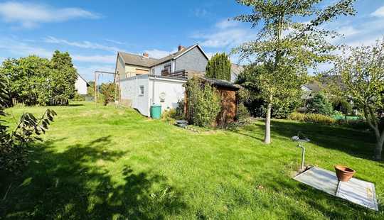 Bild von Doppelhaushälfte mit großem Garten, Garage, Dachterrasse und Sauna in Fallersleben