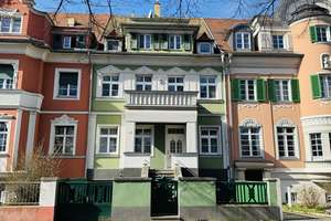 Denkmaljuwel am Park