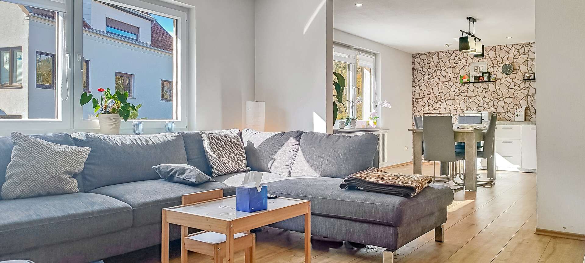 Immobilie in Mettlach - Kernsanierung 2018 + Zweifamilien-Option: Klingt gut? Ist es auch. Einziehen und Loswohnen - Bild 1