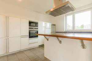 Penthouse im Zentrum von Opladen * Tiefgaragenplatz * Einbauküche * zwei Terrassen * Kamin möglich – Die vollständige Adresse der Immobilie erhältst du vom Anbieter., 51379 Opladen, Leverkusen – Vorschaubild 3