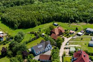 Freistehendes Wohnhaus mit 3 Wohneinheiten und riesigem Grundstück – Die vollständige Adresse der Immobilie erhältst du vom Anbieter., 23946 Boltenhagen – Vorschaubild 4