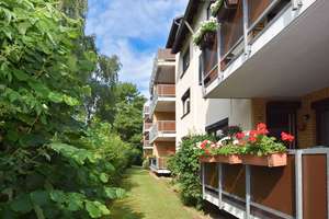 Gemütliche 3-Zimmer-Dachgeschosswohnung mit sonnigem Südbalkon und Garage in BS! – Die vollständige Adresse der Immobilie erhältst du vom Anbieter., 38122 Broitzem, Braunschweig – Vorschaubild 2