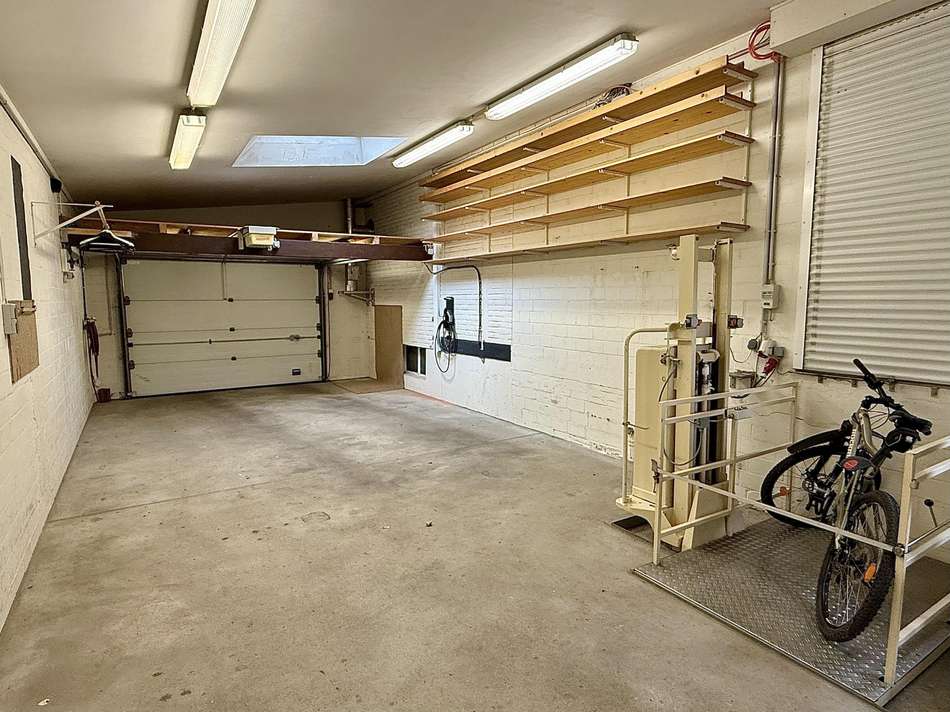Garage mit Rollstuhllift