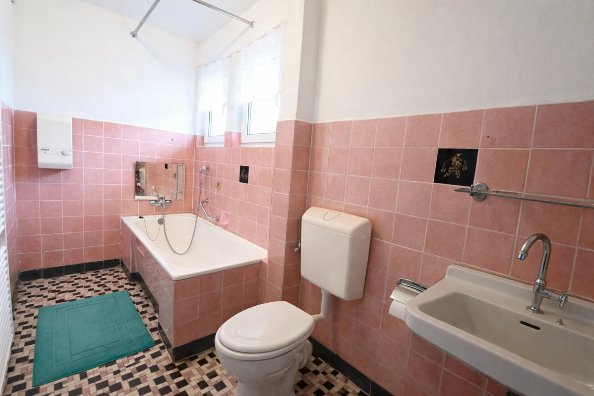 Immobilie in Billigheim-Ingenheim - Hand anlegen & durchstarten-EFH mit Charme u. Gestaltungsspielraum - Bild 0