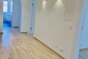 Toprenovierte, großzügig geschnittene, helle 4-Zi.- Whg. mit zwei Balkonen, Provisionsfrei! – Die vollständige Adresse der Immobilie erhältst du vom Anbieter., 80689 St. Ulrich, München – Vorschaubild 8