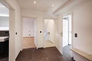 MGF-Group: Attraktives Investment: Vollständig saniertes Zweifamilienhaus mit Top-Rendite – Die vollständige Adresse der Immobilie erhältst du vom Anbieter., 86179 Haunstetten-Süd, Augsburg – Vorschaubild 23