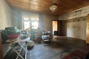 Handwerker sind hier richtig - kernsanierungsbedürftiges Haus sucht neue Eigentümer – Die vollständige Adresse der Immobilie erhältst du vom Anbieter., 45309 Schonnebeck, Essen – Vorschaubild 4
