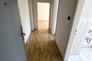 Charmante 2-Zimmer-Wohnung mit Balkon in ruhiger Wohnlage – Horststr. 36, 47137 Untermeiderich, Duisburg – Vorschaubild 32