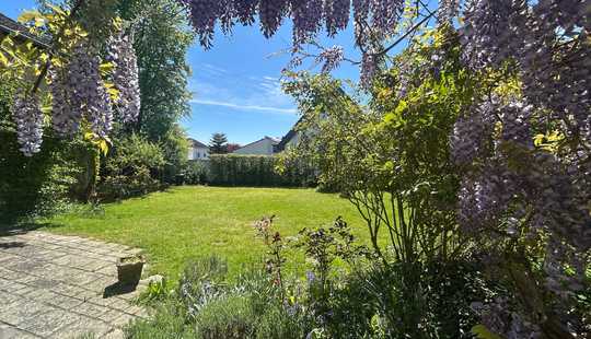 Bild von Modernes Einfamilienhaus mit Kamin, Garage, Garten, in schöner Lage von Sachsenhausen!