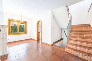 Mediterranes Wohnambiente trifft Architektur – Familienhaus mit exklusiver Pool-Lounge im Würmtal – Die vollständige Adresse der Immobilie erhältst du vom Anbieter., 82166 Gräfelfing – Vorschaubild 14
