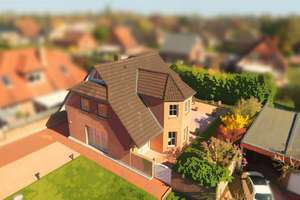 Sehr schönes Einfamilienhaus mit wunderbar viel Platz