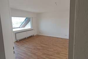 Alltagstaugliche 3-Zimmer-Wohnung mit Balkon über Wiesbaden-Breckenheim – Weidenstraße 17, 65207 Breckenheim, Wiesbaden – Vorschaubild 8