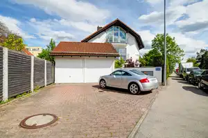 Wunderschöne Doppelhaushälfte für die große Familie mit Einliegerwohnung – München – Vorschaubild 12