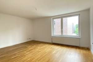 2 Zimmerwohnung mit Einbauküche und Balkon zu vermieten