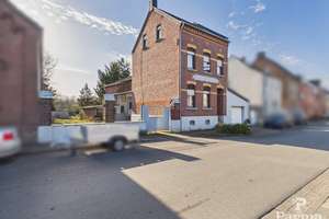 Doppelhaushälfte mit Entwicklungspotenzial in guter Lage von Grevenbroich – Die vollständige Adresse der Immobilie erhältst du vom Anbieter., 41515 Grevenbroich – Vorschaubild 1