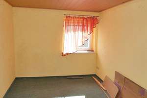 Sanierungsobjekt in ruhiger Lage – Die vollständige Adresse der Immobilie erhältst du vom Anbieter., 2742 Neusalza-Spremberg – Vorschaubild 9