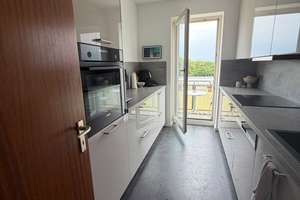 Sonnendurchflutete 3-Zimmer-Wohnung mit 2 Balkonen und 2 Badezimmern in Hannover