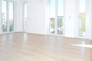 Großzügige, helle 3-Zimmer-Wohnung mit schöner Loggia; Anfragen bitte nur per email! – 80939 Freimann, München – Vorschaubild 8