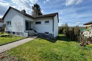 6-Zimmer-EFH von Privat mit großem Garten in Südhanglage und freiem Blick auf den Feldberg  – Limesstraße 9, 61273 Wehrheim – Vorschaubild 1