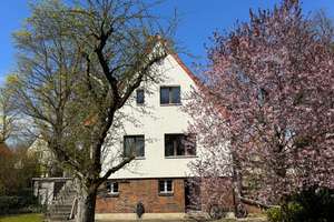 Charmantes Einfamilienhaus mit großem Garten in herrlicher Traumlage direkt am Hermsdorfer Fließtal – Bertramstraße ., 13467 Hermsdorf, Berlin – Vorschaubild 3