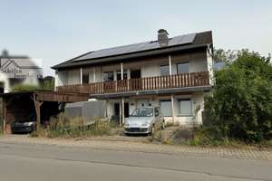 Einfamilienhaus mit Apartment im Souterrain in bester Wohnlage von Neuenrade
